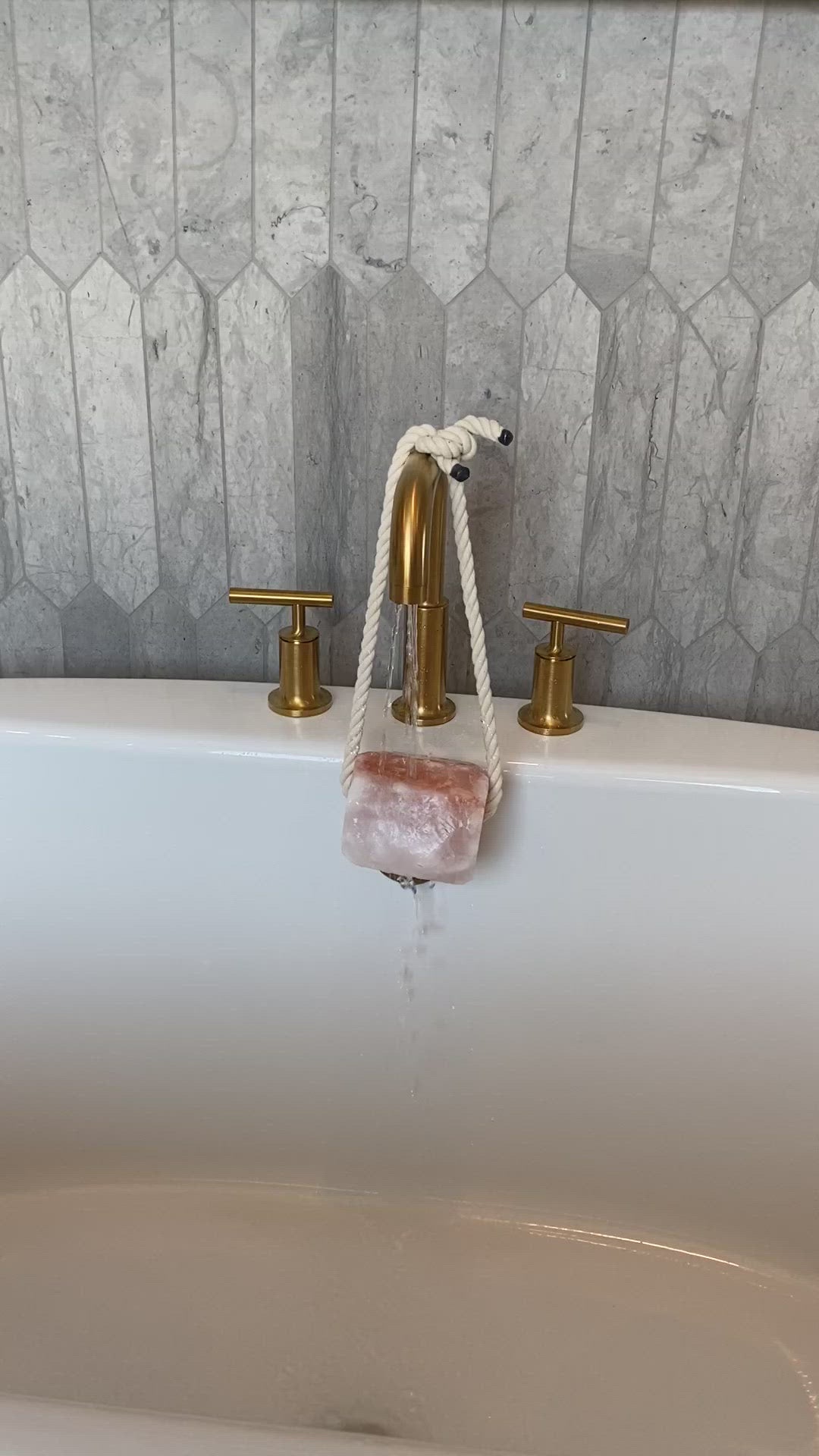 Pink Himalayan Bath & Shower Salt Rock